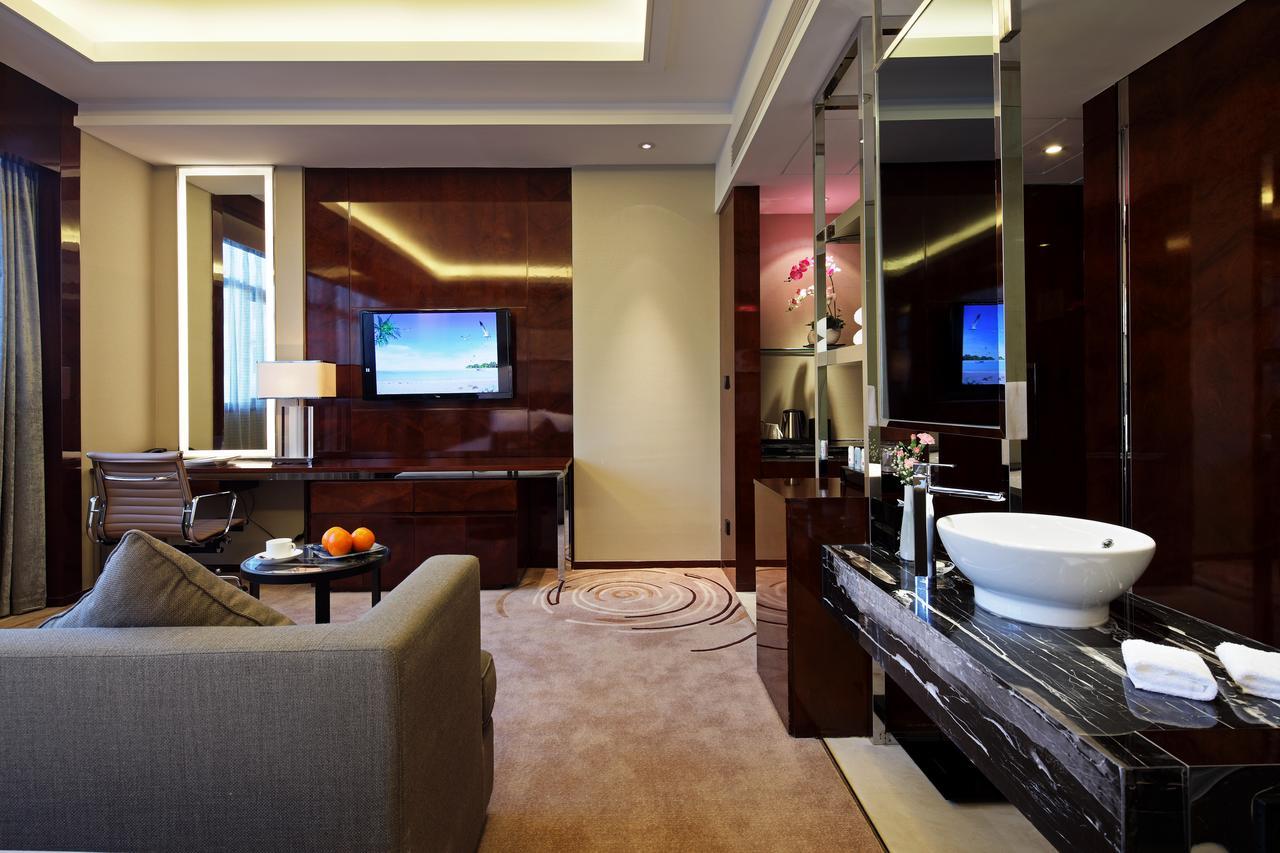 Ramada Changzhou North Hotel Exteriör bild