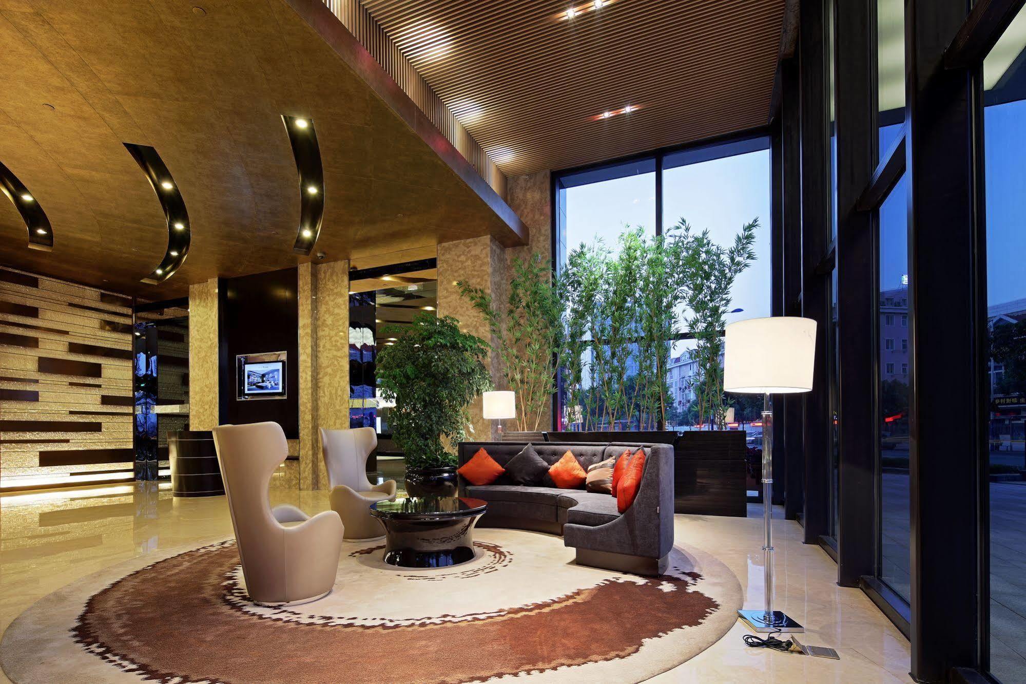 Ramada Changzhou North Hotel Exteriör bild
