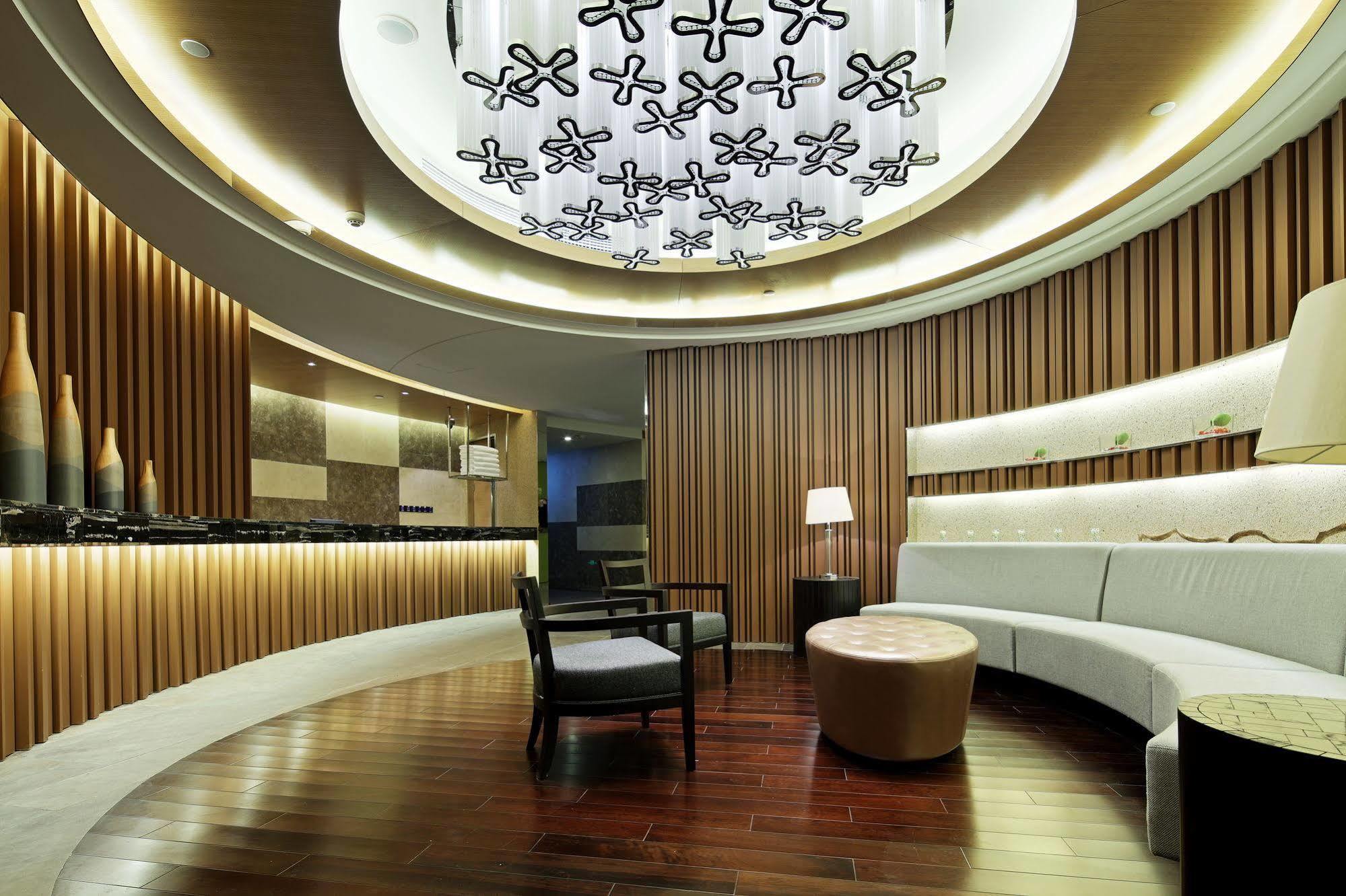 Ramada Changzhou North Hotel Exteriör bild